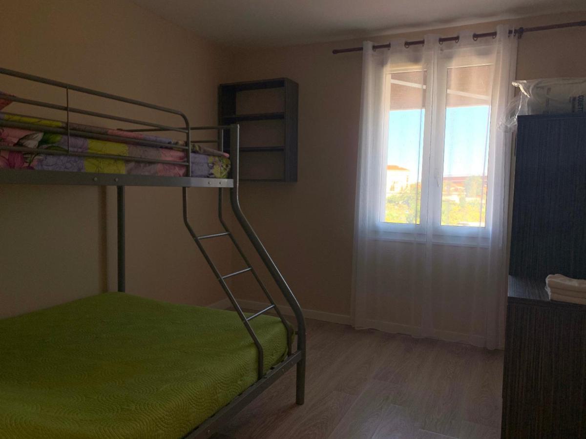 Hotel Les Rosiers Ла-Рошель Екстер'єр фото
