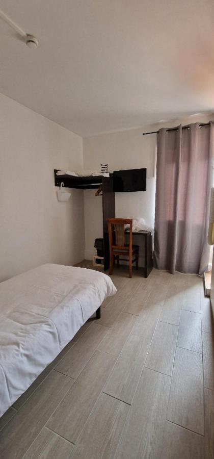 Hotel Les Rosiers Ла-Рошель Екстер'єр фото