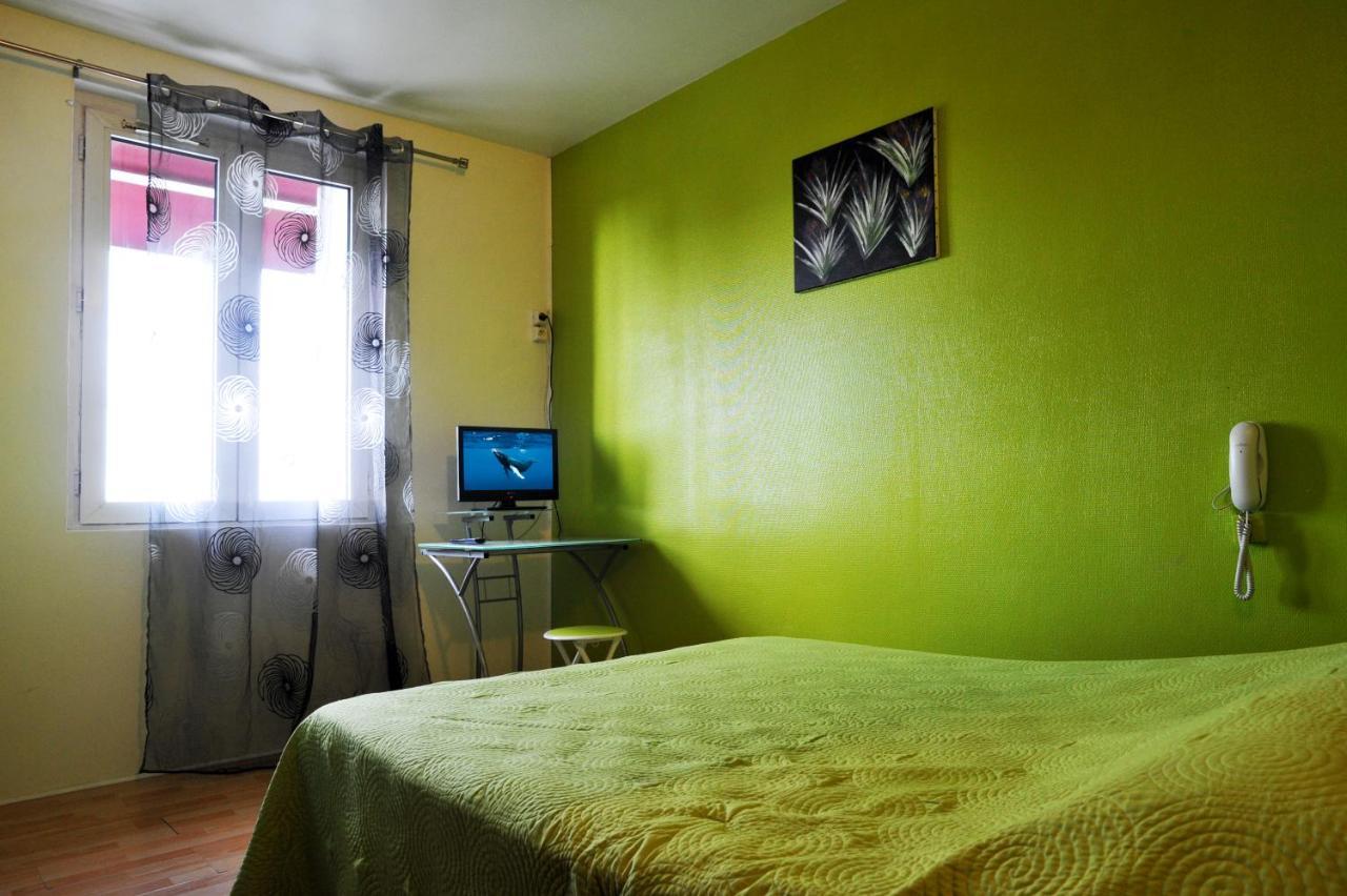 Hotel Les Rosiers Ла-Рошель Екстер'єр фото